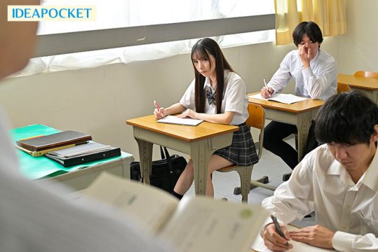 【ティッシュ】仕事終わり制服リフレを呼んだら自分の教え子が…。 お互い弱みを握った教師と生徒の背徳的でイケナイ関係 佐々木さき(ipzz00766)(女優：佐々木さき（ささきさき）)